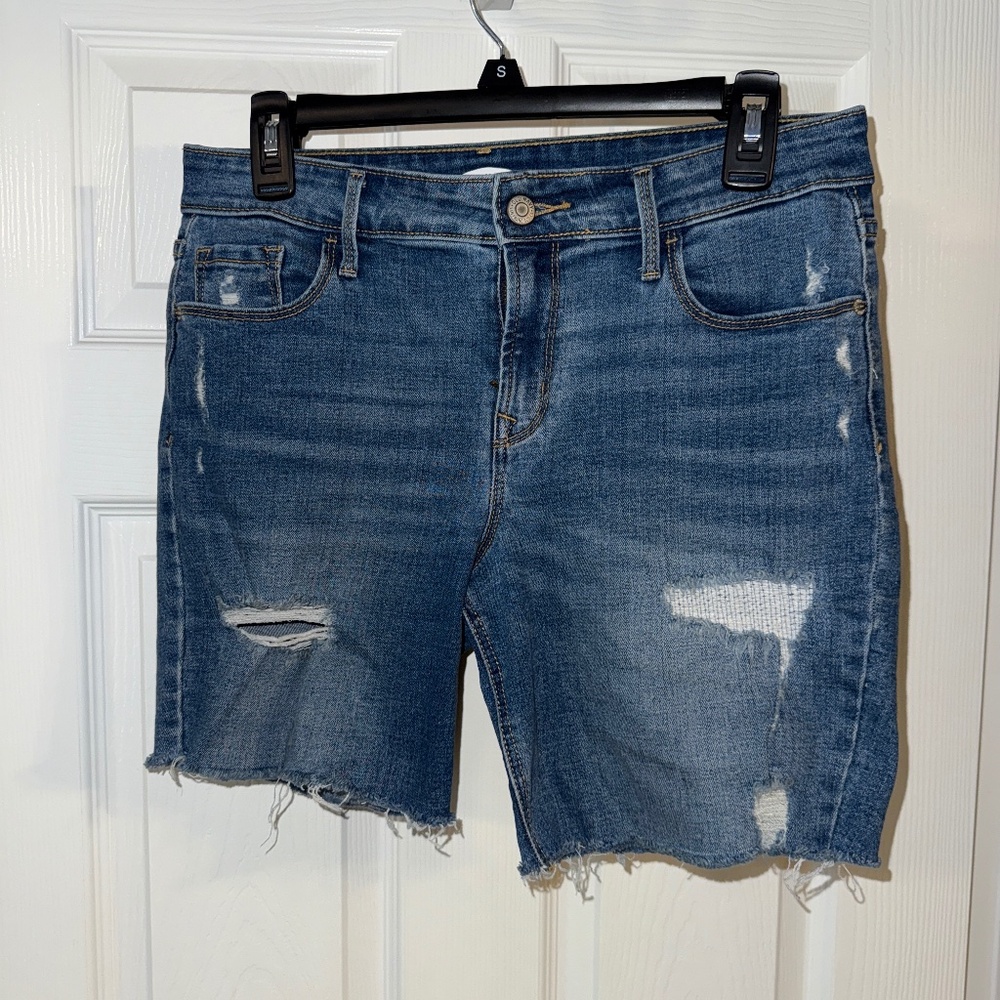 WOMENS OLD NAVY BERMUDA SHORTS
